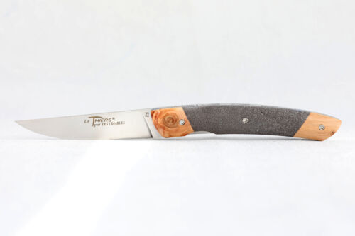 Couteau Le Thiers® liner lock artisanal ouvert avec manche en lave volcanique et bois de genévrier